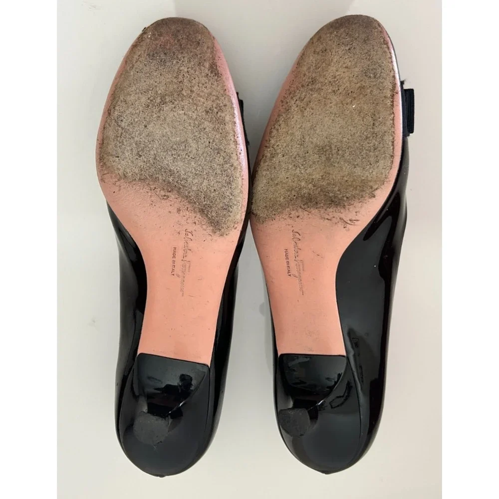 Salvatore Ferragamo Black Patent Leather Low Kitten Heel Pumps Size 7.5 B VGUC
